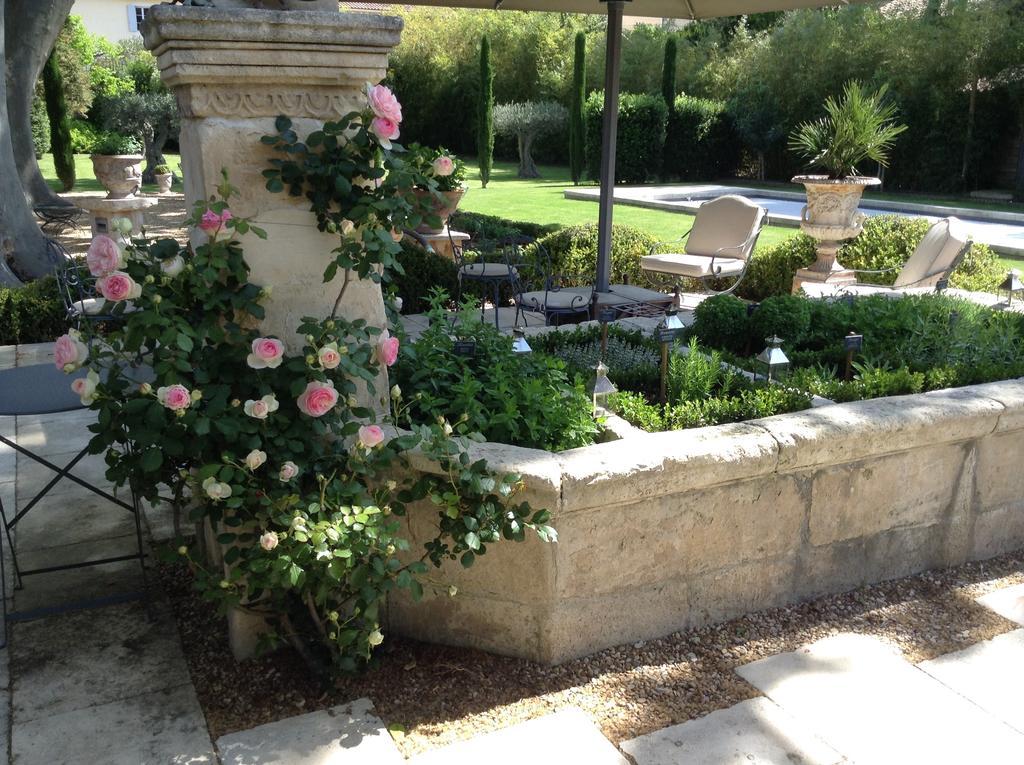 Hotel La Bastide De Boulbon Esterno foto